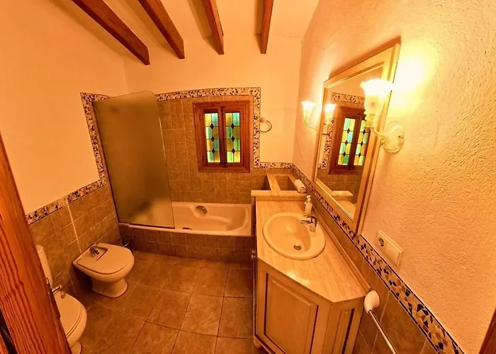 Charming In Area Of Pollensa By Renthousing Willa *