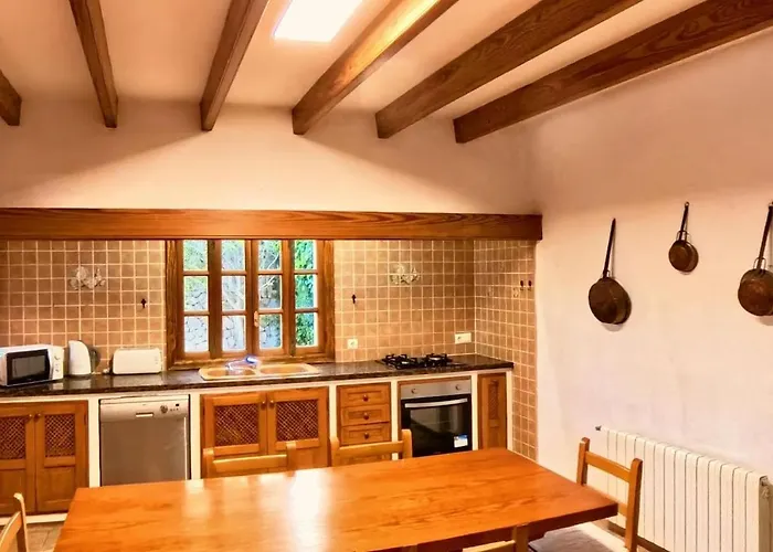 Charming In Area Of Pollensa By Renthousing *