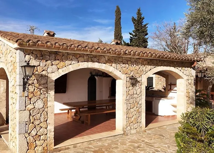 Charming In Area Of Pollensa By Renthousing *